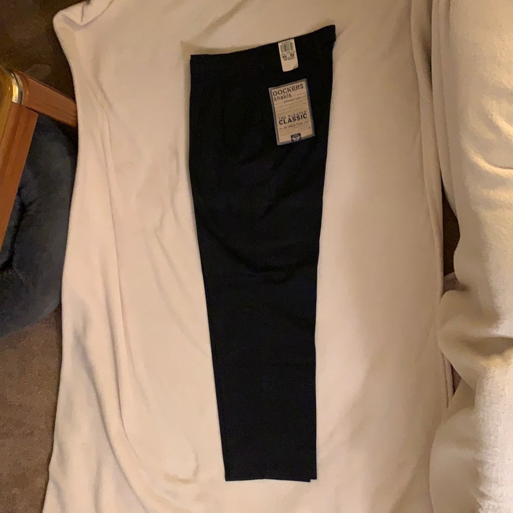 Men’s Docker khakis black slacks size 32 x 30